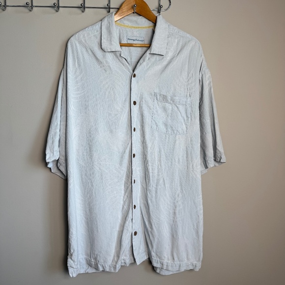 Tommy Bahama Mens 100% Silk Tropical Hawaiian Jacquard Shirt Blue Size XLT Dad - Picture 1 of 16